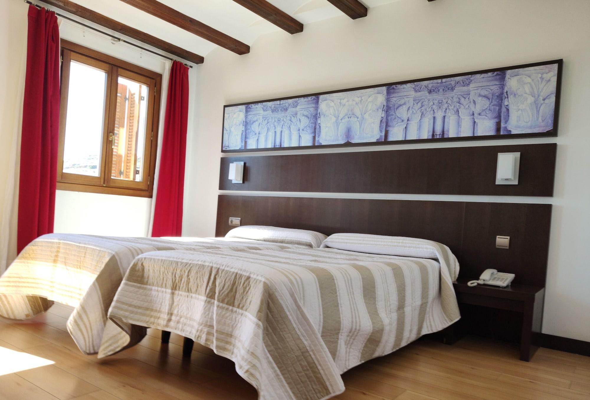 Hotel Rey Sancho นาวาเรเต ภายนอก รูปภาพ