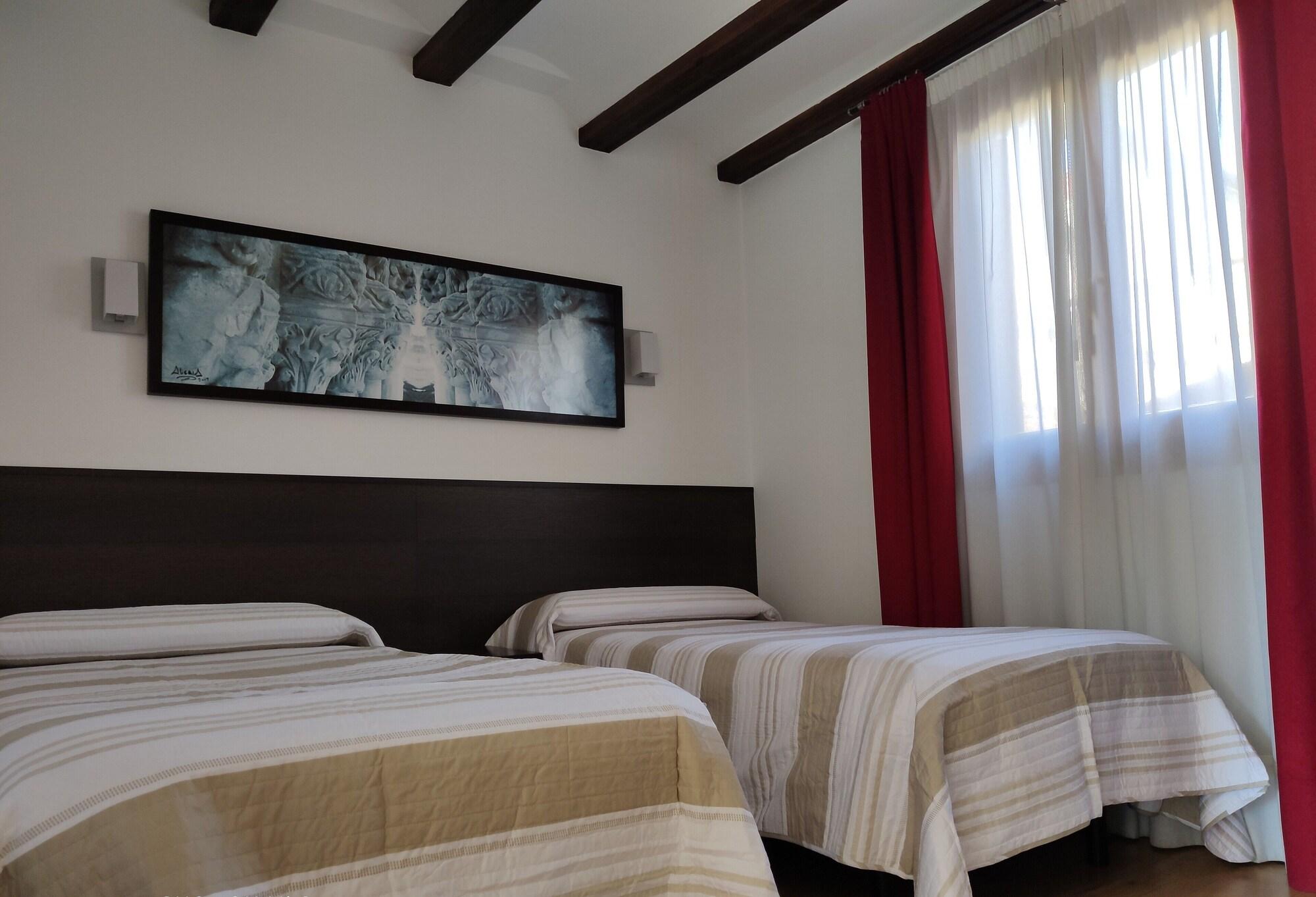 Hotel Rey Sancho นาวาเรเต ภายนอก รูปภาพ
