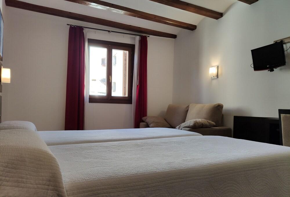 Hotel Rey Sancho นาวาเรเต ภายนอก รูปภาพ