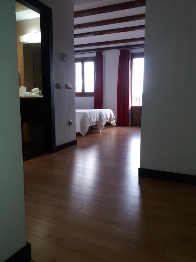 Hotel Rey Sancho นาวาเรเต ภายนอก รูปภาพ