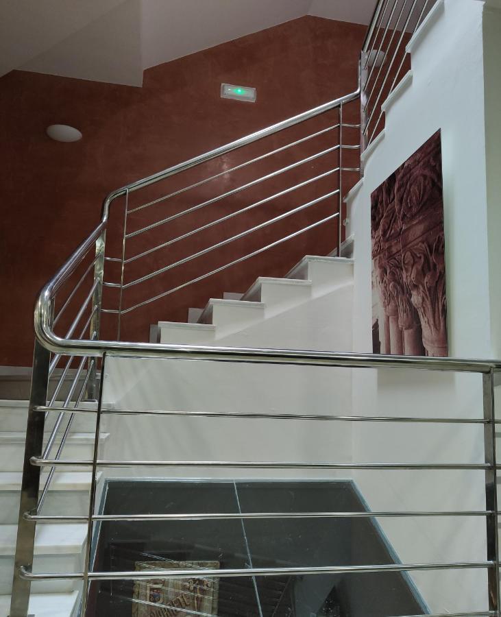 Hotel Rey Sancho นาวาเรเต ภายนอก รูปภาพ